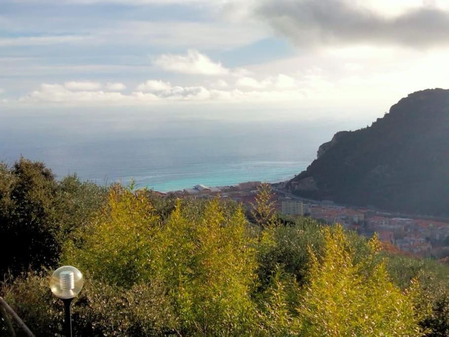 Appartamento Nido Tra Gli Ulivi Finale Ligure Esterno foto